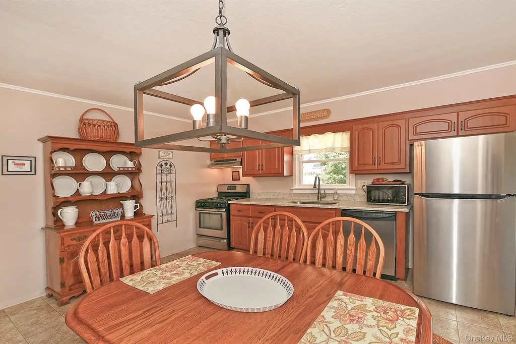 61 Newton Boulevard Ronkonkoma NY 11779