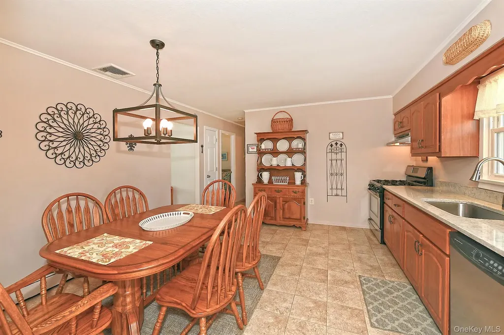 61 Newton Boulevard Ronkonkoma NY 11779