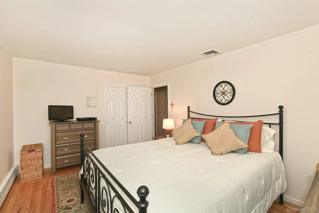 61 Newton Boulevard Ronkonkoma NY 11779