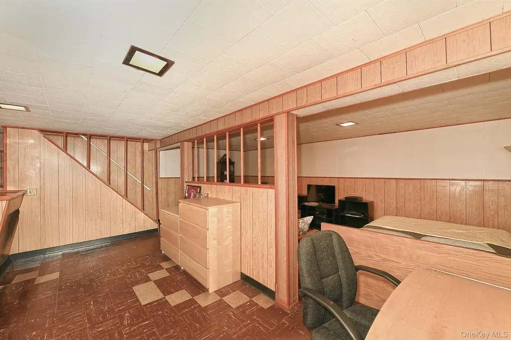 61 Newton Boulevard Ronkonkoma NY 11779