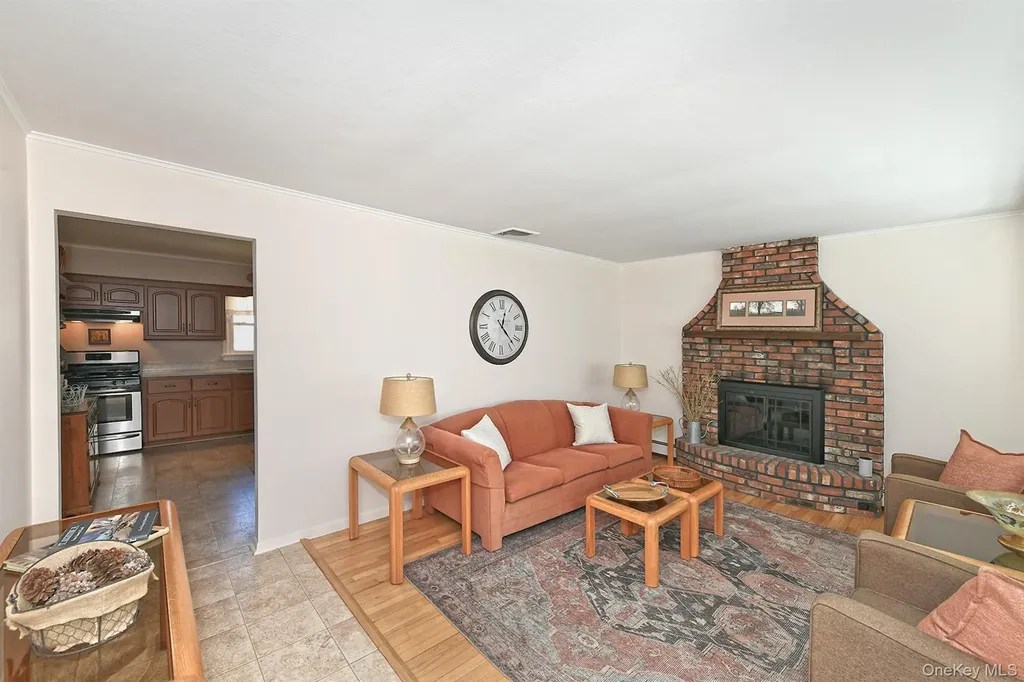 61 Newton Boulevard Ronkonkoma NY 11779