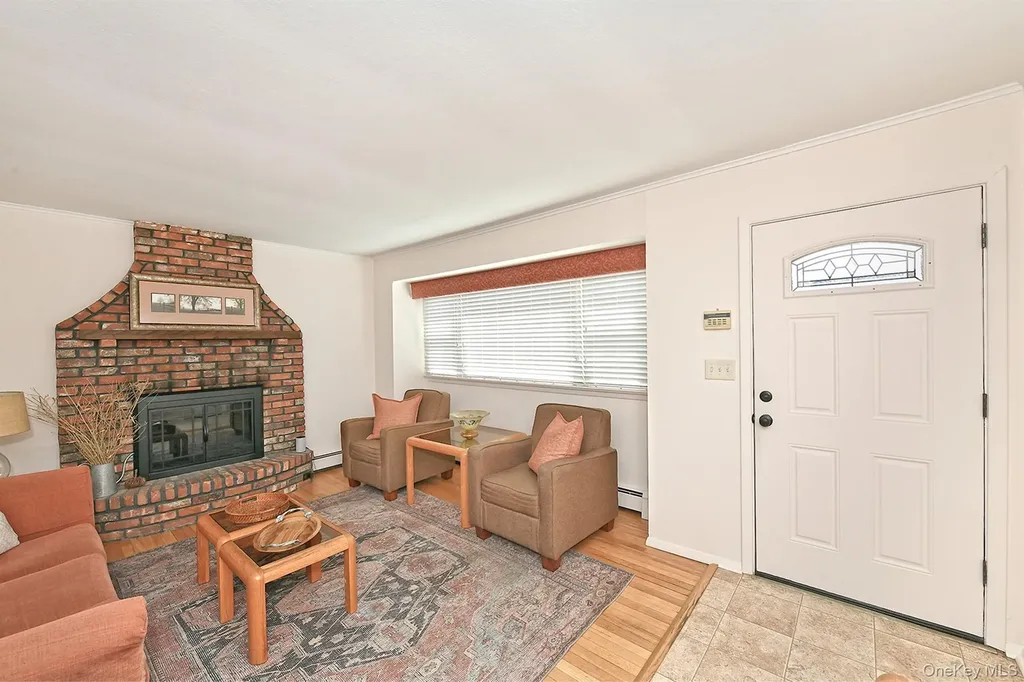 61 Newton Boulevard Ronkonkoma NY 11779