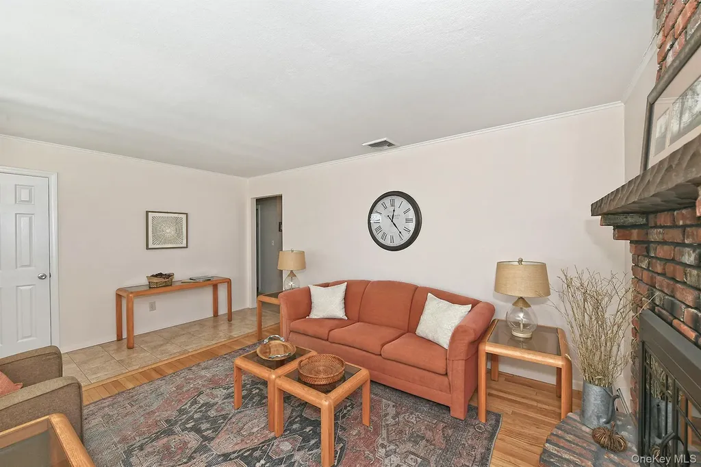 61 Newton Boulevard Ronkonkoma NY 11779