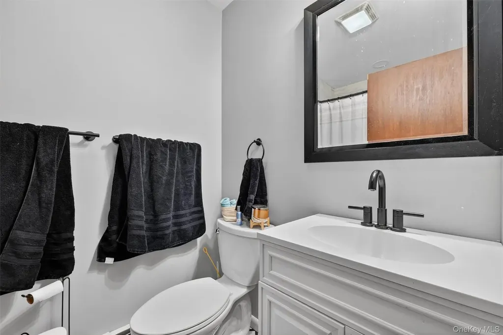 9 Claire Drive Pine Bush NY 12566
