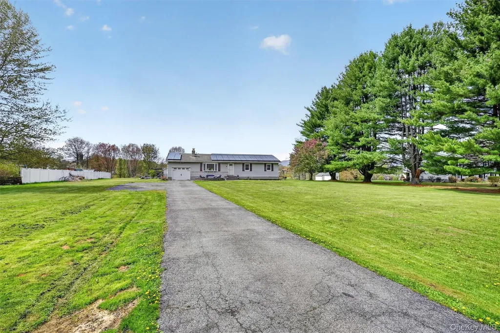 9 Claire Drive Pine Bush NY 12566