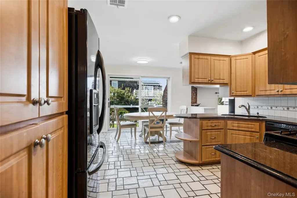1340 Beech Street Atlantic Beach NY 11509