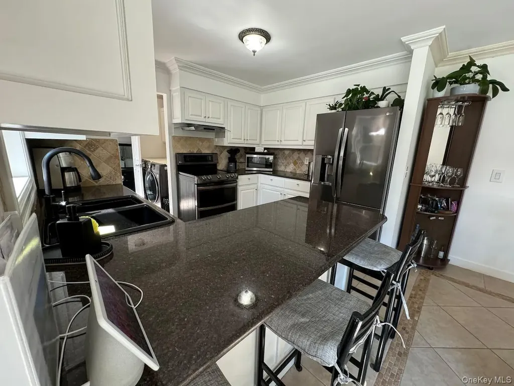 45 Bellows Terrace Hampton Bays NY 11946