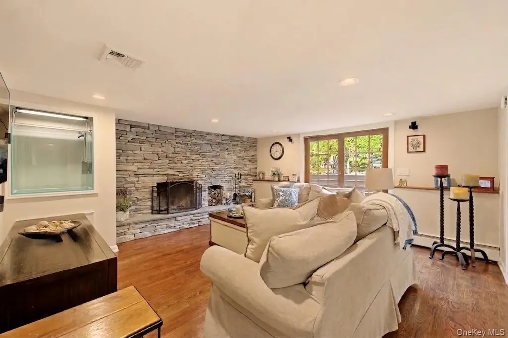 1 Ryan Court Syosset NY 11791