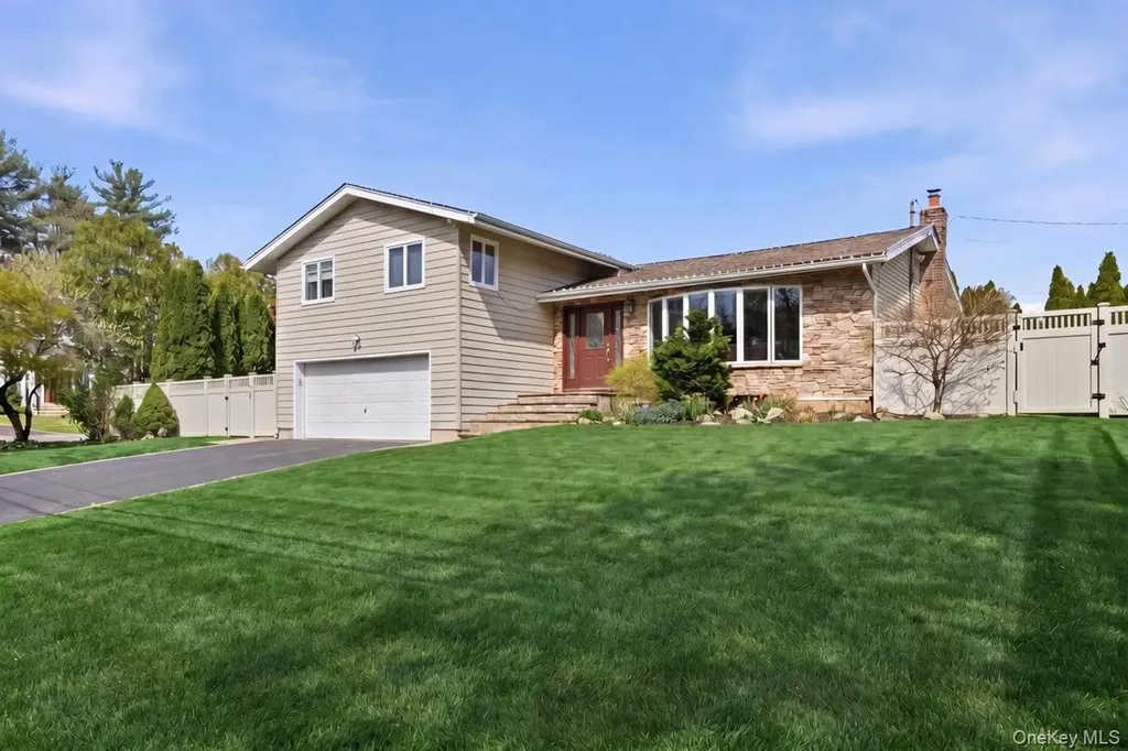 1 Ryan Court Syosset NY 11791