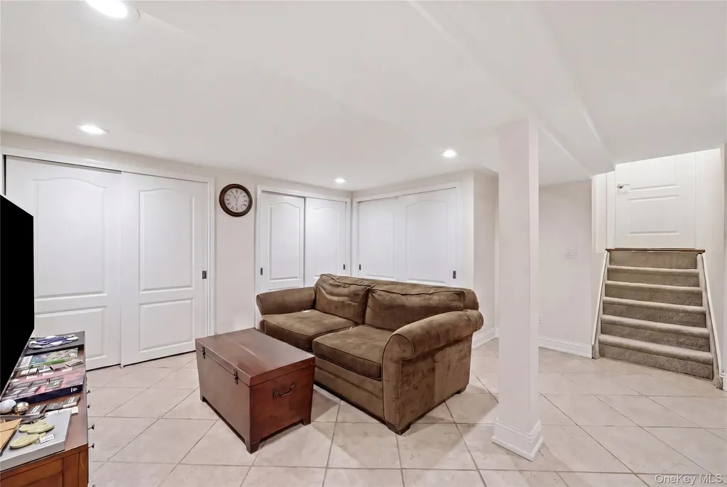 1 Ryan Court Syosset NY 11791