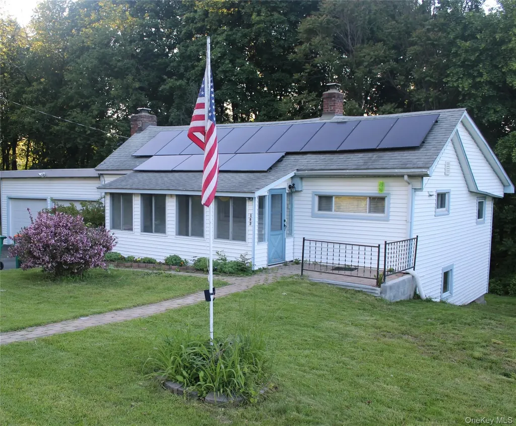 163 Bower Road Pleasant Valley NY 12603