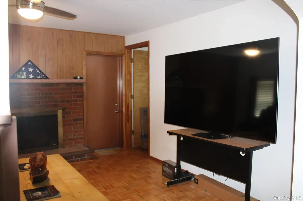 163 Bower Road Pleasant Valley NY 12603