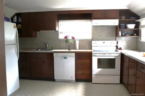 163 Bower Road Pleasant Valley NY 12603