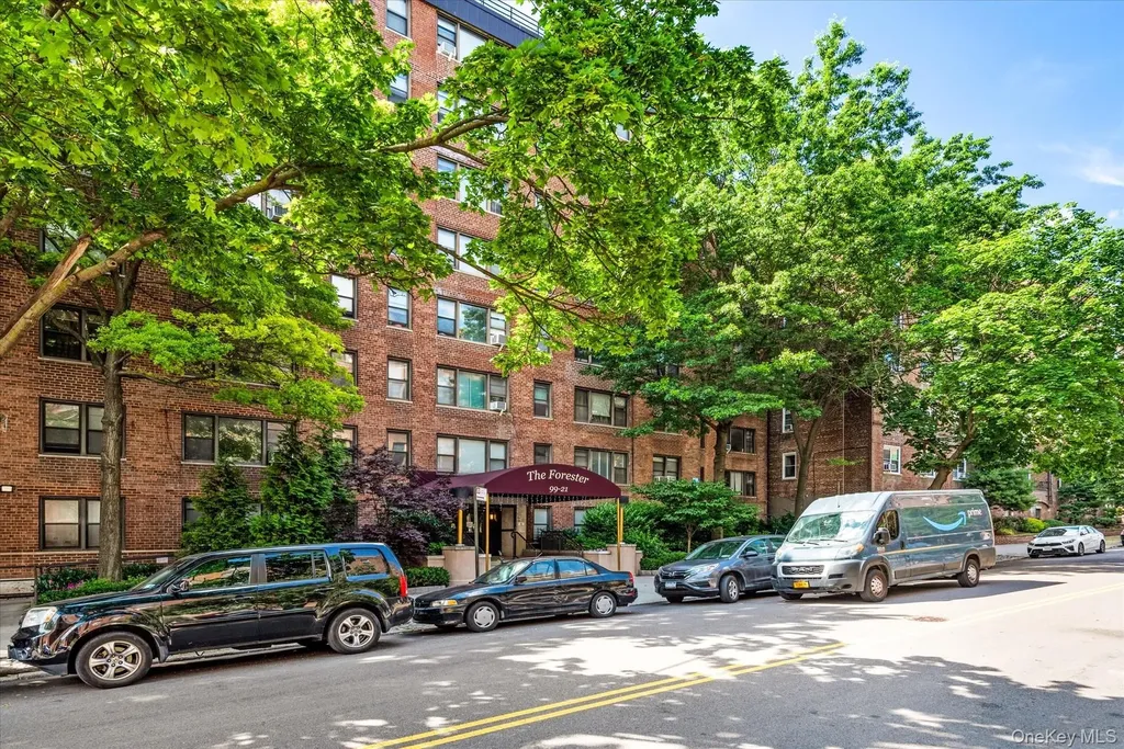 9921 67th Road Forest Hills NY 11375