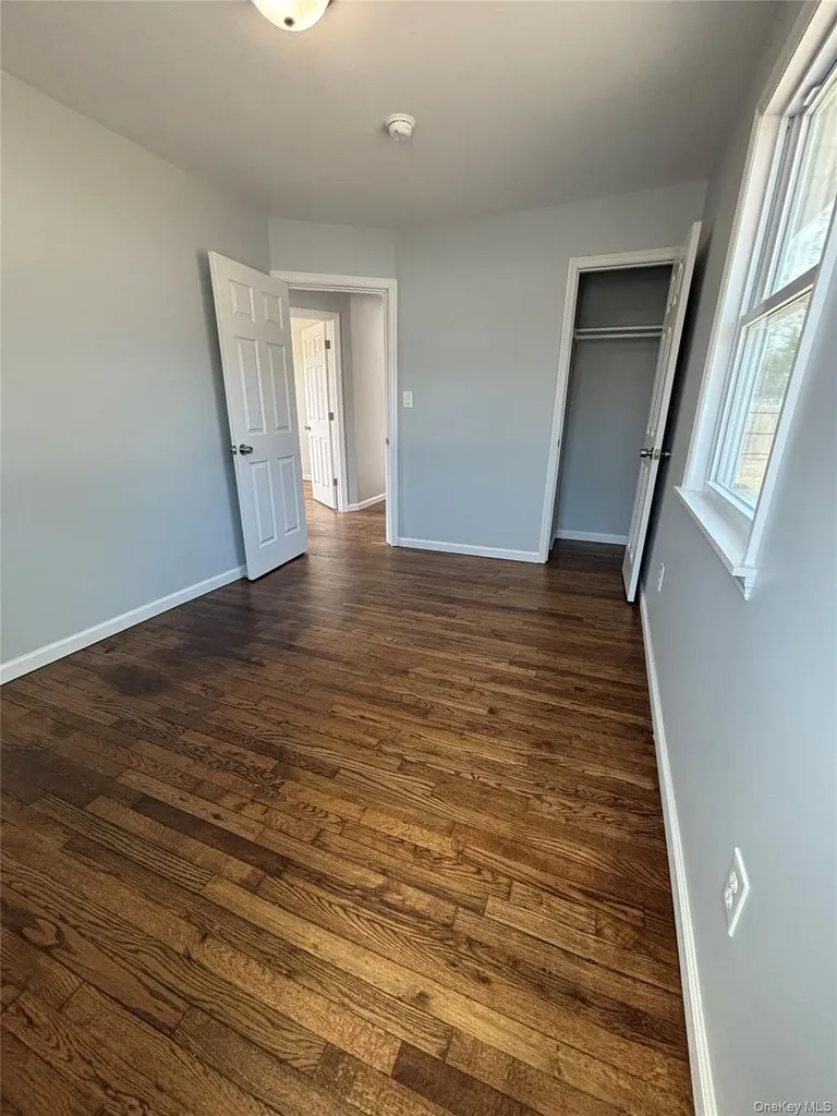 21 Pinetop Drive Central Islip NY 11722