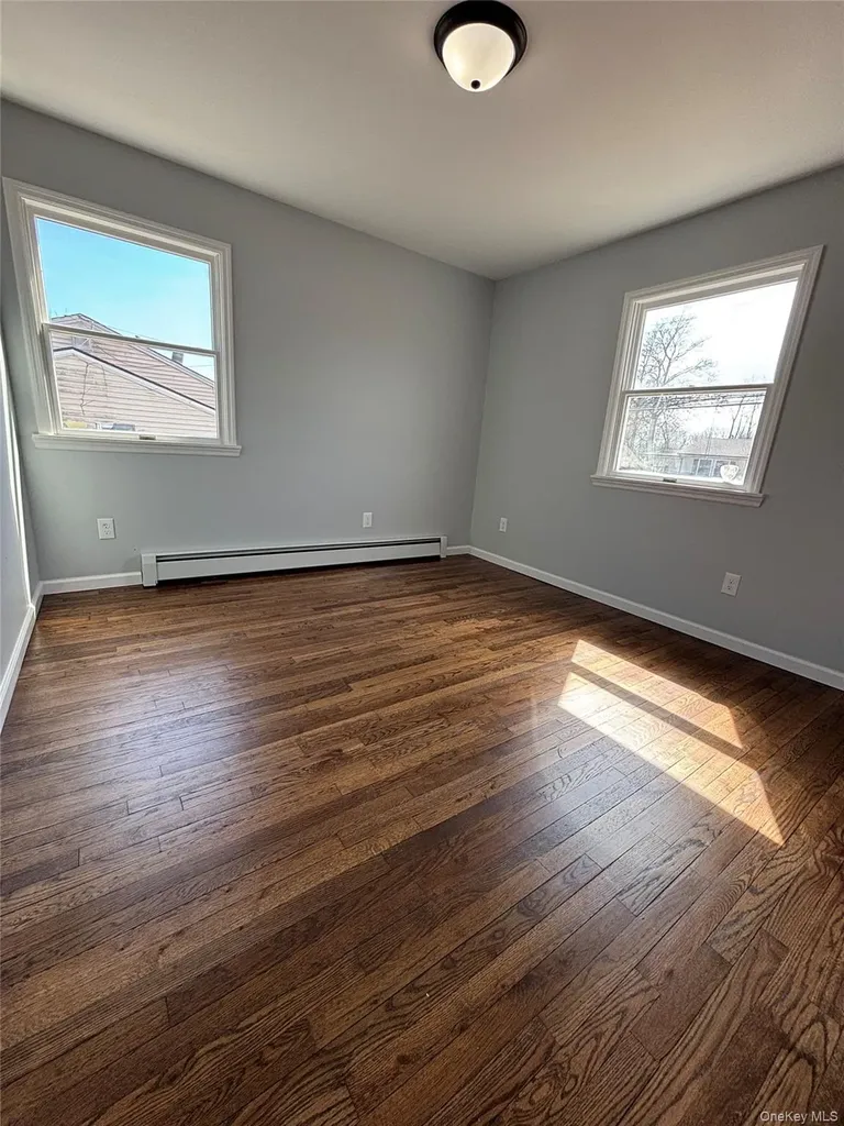 21 Pinetop Drive Central Islip NY 11722