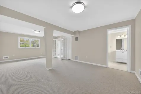24 Somerston Road Yorktown Heights NY 10598