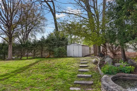 24 Somerston Road Yorktown Heights NY 10598