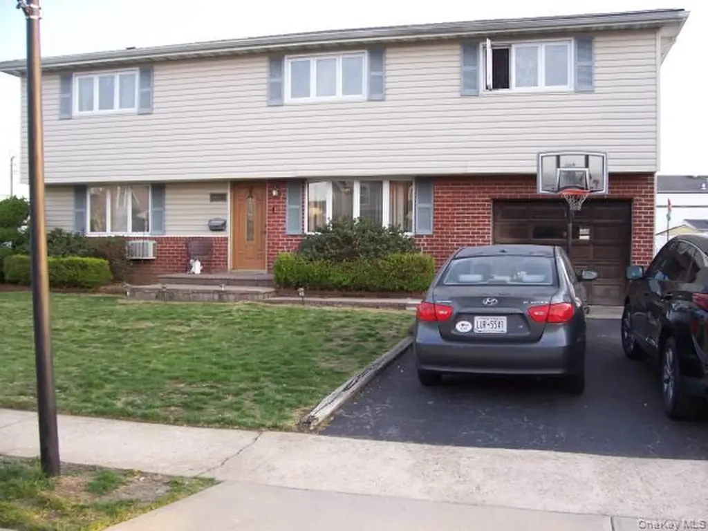 1053 Lorraine Drive Franklin Square NY 11010