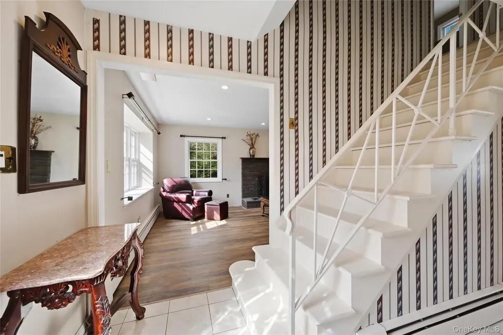 3 Shawmont Lane Stony Brook NY 11790