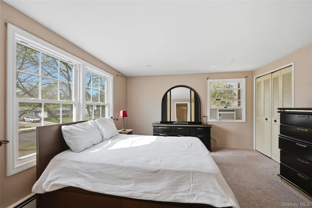 3 Shawmont Lane Stony Brook NY 11790