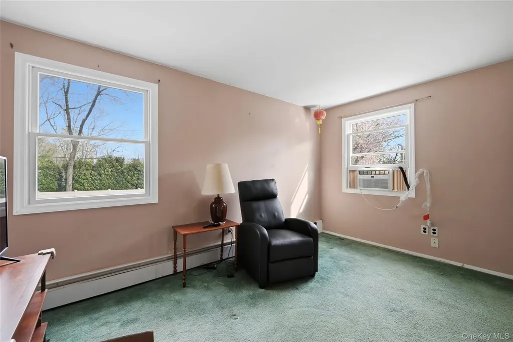 3 Shawmont Lane Stony Brook NY 11790
