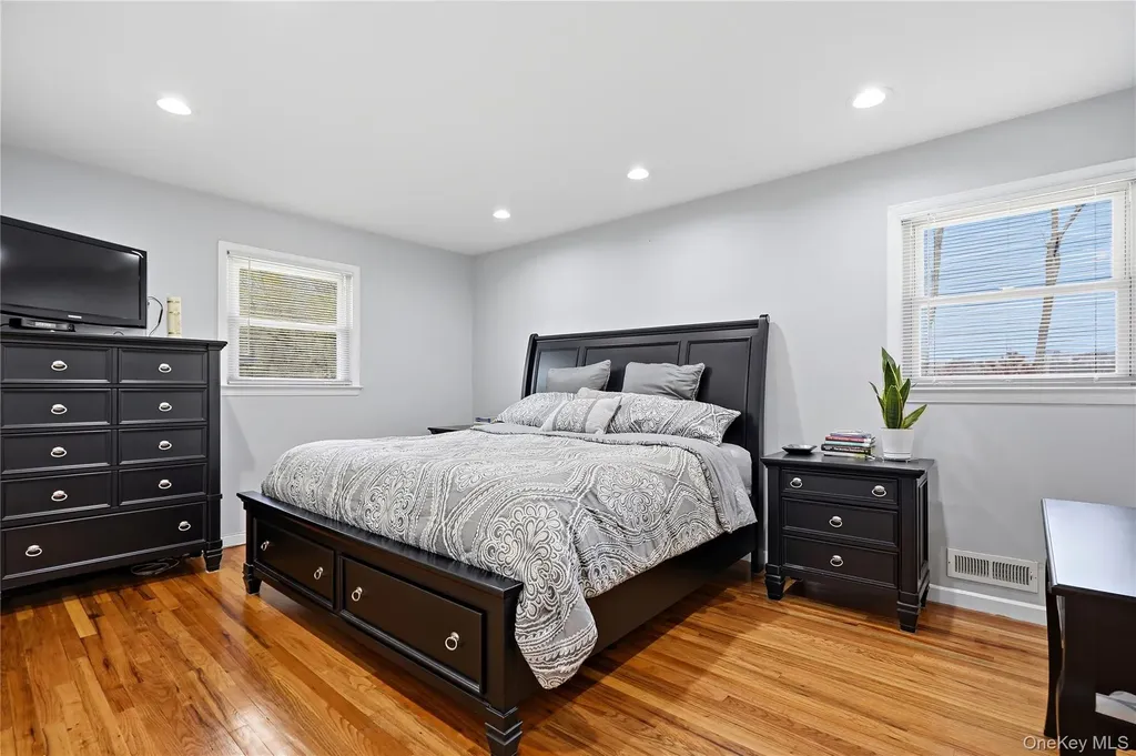 10 Valleyview Road Elmsford NY 10523