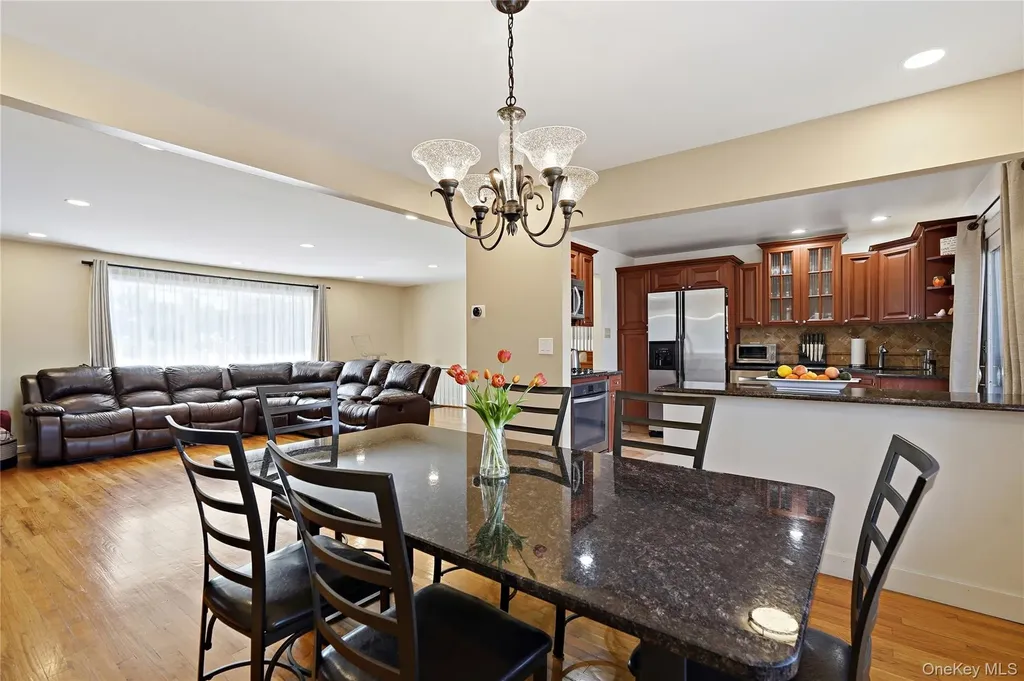 10 Valleyview Road Elmsford NY 10523