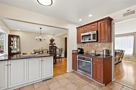 10 Valleyview Road Elmsford NY 10523
