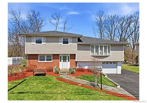 10 Valleyview Road Elmsford NY 10523