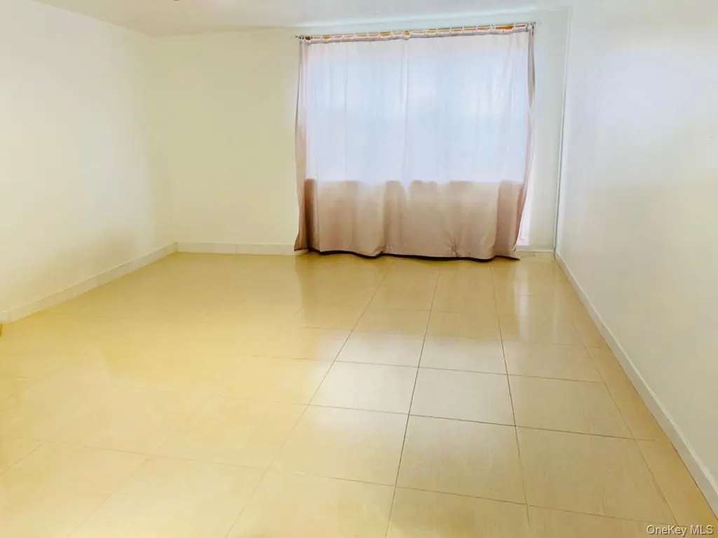 8006 47th Avenue Elmhurst NY 11373