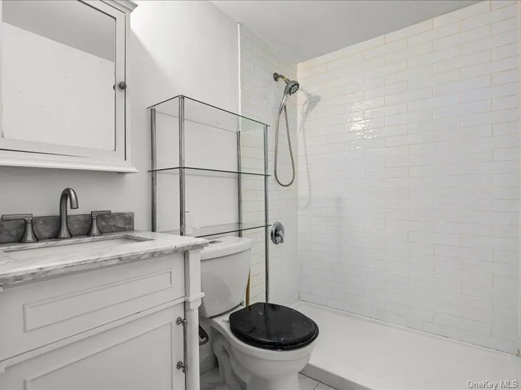 2058 Washington Avenue Bronx NY 10457