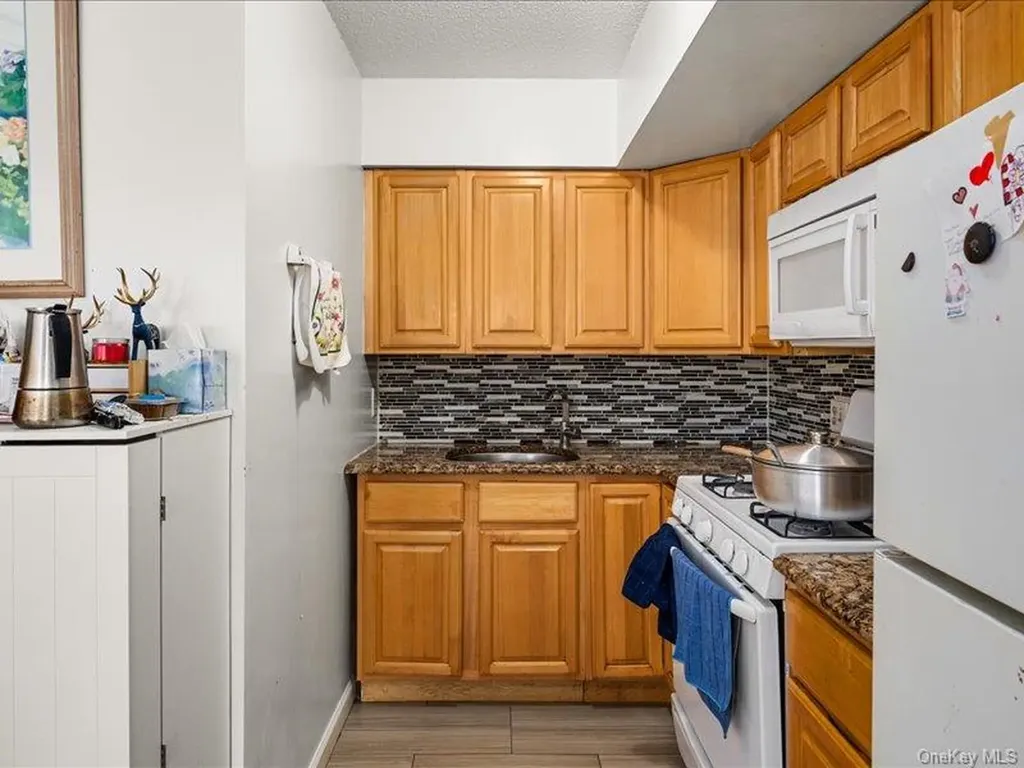 2058 Washington Avenue Bronx NY 10457