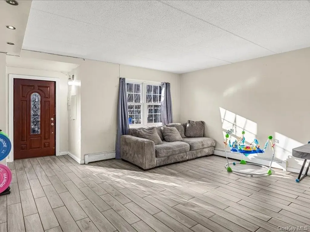 2058 Washington Avenue Bronx NY 10457