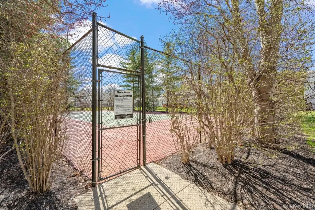 62 Mystic Circle Bay Shore NY 11706