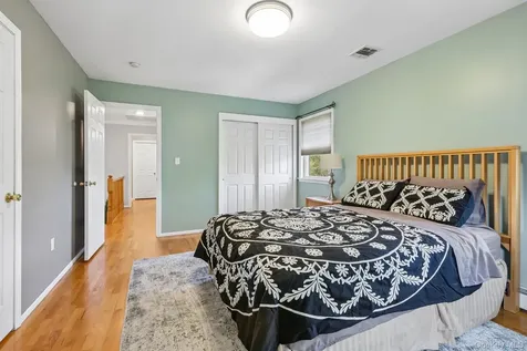 10 Alex Court West Nyack NY 10994