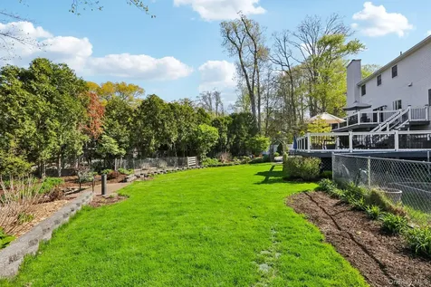 10 Alex Court West Nyack NY 10994
