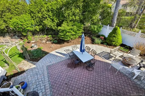 10 Alex Court West Nyack NY 10994