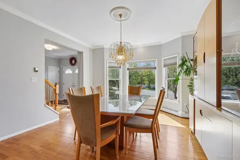 10 Alex Court West Nyack NY 10994