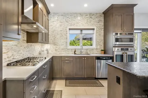 10 Alex Court West Nyack NY 10994