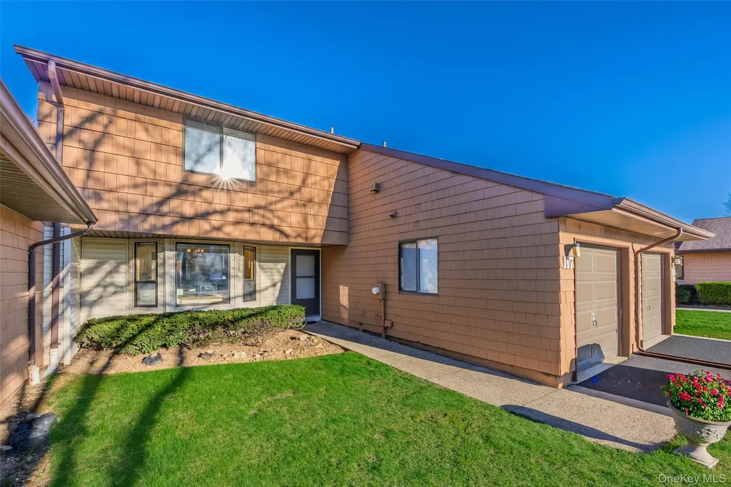 117 Scarlett Drive Commack NY 11725