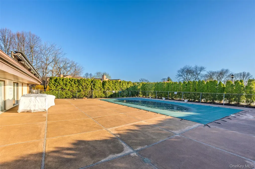 117 Scarlett Drive Commack NY 11725