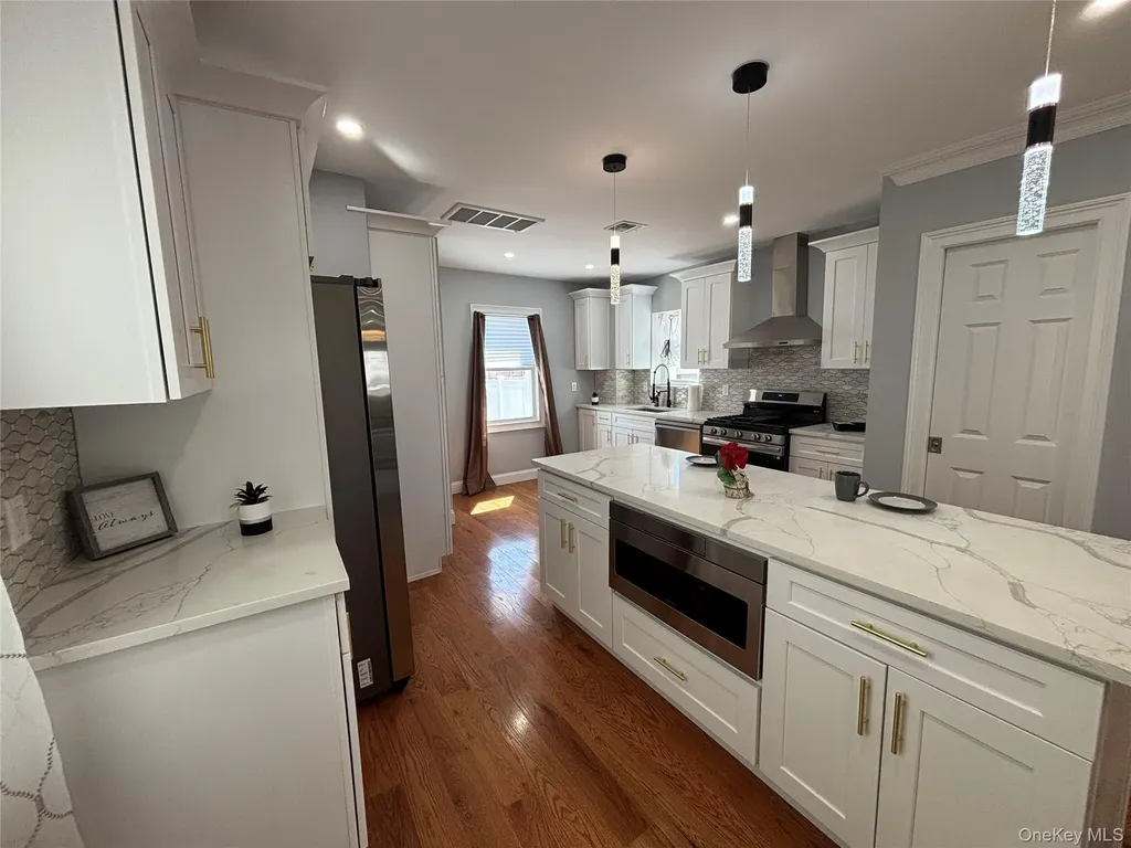 146-26 20th Road Whitestone NY 11357