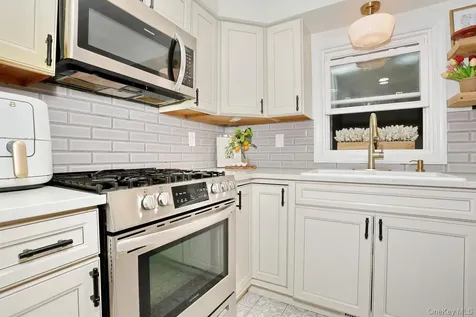 27 Eastlake Drive Thiells NY 10984
