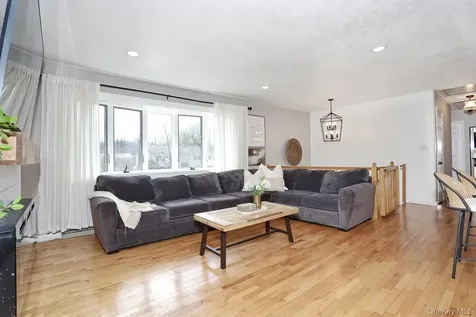 27 Eastlake Drive Thiells NY 10984