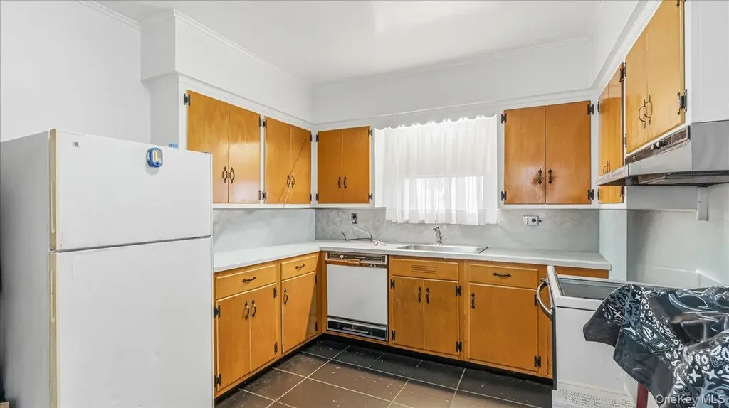 21408 33rd Avenue Bayside NY 11361
