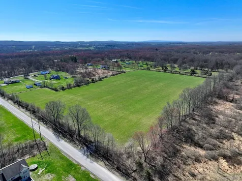 5 Stokes Lane Gardiner NY 12525