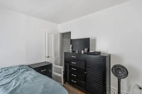 167 Salem Street Port Ewen NY 12429