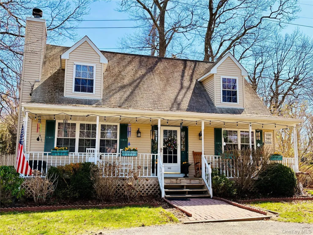 142 King Road Rocky Point NY 11778