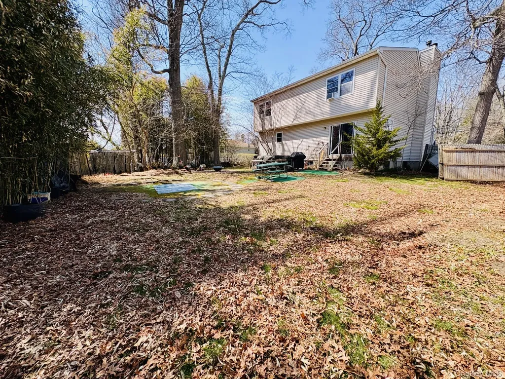 142 King Road Rocky Point NY 11778